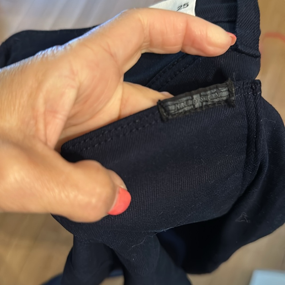 Hudson Jeans - Picture 9 of 9